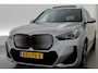 BMW iX1 eDrive20 67 kWh | Rijklaar! |SOH 100% | Rijklaar! | HUD | Memory | Pano | Trekhaak | Matrix | Adapt. Cruise | Keyless