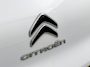 Citroën C3 Shine 82pk | Lage kilometerstand | Navigatie via Apple Carplay / Android Auto | Achteruitrijcamera | Climate Control | Cruise Control | Parkeersensoren | Bluetooth | Elektrisch inklapbare spiegels | Afwijkende dakkleur | Multifunctioneel lederen stuurwiel | Automatisch dimlicht | Regensensor | Donker getint glas | 17" lichtmetalen velgen |