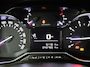 Citroën C3 Shine 82pk | Lage kilometerstand | Navigatie via Apple Carplay / Android Auto | Achteruitrijcamera | Climate Control | Cruise Control | Parkeersensoren | Bluetooth | Elektrisch inklapbare spiegels | Afwijkende dakkleur | Multifunctioneel lederen stuurwiel | Automatisch dimlicht | Regensensor | Donker getint glas | 17" lichtmetalen velgen |
