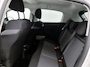 Citroën C3 Shine 82pk | Lage kilometerstand | Navigatie via Apple Carplay / Android Auto | Achteruitrijcamera | Climate Control | Cruise Control | Parkeersensoren | Bluetooth | Elektrisch inklapbare spiegels | Afwijkende dakkleur | Multifunctioneel lederen stuurwiel | Automatisch dimlicht | Regensensor | Donker getint glas | 17" lichtmetalen velgen |