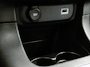Citroën C3 Shine 82pk | Lage kilometerstand | Navigatie via Apple Carplay / Android Auto | Achteruitrijcamera | Climate Control | Cruise Control | Parkeersensoren | Bluetooth | Elektrisch inklapbare spiegels | Afwijkende dakkleur | Multifunctioneel lederen stuurwiel | Automatisch dimlicht | Regensensor | Donker getint glas | 17" lichtmetalen velgen |