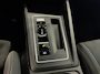 Volkswagen Golf 1.0 eTSI Life Business Automaat , Dealerauto