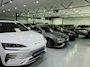 Mercedes-Benz GLC 300e 4MATIC Business Solution AMG 100% SOH/ Sterren hemel / Lederen interieur / Navigatie full map