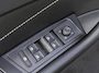 Volkswagen T-Roc 1.5TSI/150PK R-Line Black Style · Panoramadak · Apple/Android Car Play · Camera + Parkeersensoren · Stoelverwarming · Garantie t/m 07-08-2027