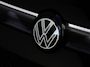 Volkswagen Tiguan 1.5 eHybrid R-Line Full Options | Panodak | 21" Inch | Leer | H&K | 360° | Black Style | Head-up | Memory | Stoel Ventilatie | Elektrische kofferklep | Garantie 2030 |