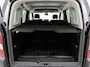 Peugeot Rifter GT 130pk Automaat | Navigatie via Apple Carplay / Android Auto | Achteruitrijcamera | Climate Control | Cruise Control | Parkeersensoren v+a | Dodehoeksensor | Keyless | Elektrisch inklapbare spiegels | Bluetooth | DAB+ radio | Multifunctioneel lederen stuurwiel | Donker getint glas | Trekhaak | 2x Schuifdeur | 17" lichtmetalen velgen |