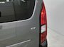 Peugeot Rifter GT 130pk Automaat | Navigatie via Apple Carplay / Android Auto | Achteruitrijcamera | Climate Control | Cruise Control | Parkeersensoren v+a | Dodehoeksensor | Keyless | Elektrisch inklapbare spiegels | Bluetooth | DAB+ radio | Multifunctioneel lederen stuurwiel | Donker getint glas | Trekhaak | 2x Schuifdeur | 17" lichtmetalen velgen |