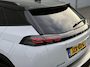 Peugeot e-2008 EV GT Avantage 54 kWh SOH 99% I 18 Inch I Navigatie | Camera voor & achter | CarPlay | Keyless |