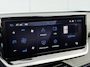 Peugeot e-2008 EV GT Avantage 54 kWh SOH 99% I 18 Inch I Navigatie | Camera voor & achter | CarPlay | Keyless |