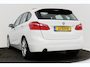 BMW 2-Serie Active Tourer 218i Luxury | Trekhaak | Panoramadak | Stoelverwarming | Cruise Control | PDC |
