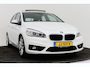BMW 2-Serie Active Tourer 218i Luxury | Trekhaak | Panoramadak | Stoelverwarming | Cruise Control | PDC |