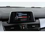 BMW 2-Serie Active Tourer 218i Luxury | Trekhaak | Panoramadak | Stoelverwarming | Cruise Control | PDC |