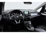 BMW 2-Serie Active Tourer 218i Luxury | Trekhaak | Panoramadak | Stoelverwarming | Cruise Control | PDC |
