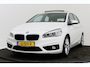 BMW 2-Serie Active Tourer 218i Luxury | Trekhaak | Panoramadak | Stoelverwarming | Cruise Control | PDC |