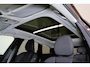 Volvo XC60 T6 Recharge AWD Ultra Dark - Luchtvering - Panorama/schuifdak - IntelliSafe Assist & Surround - 360º Camera - Harman/Kardon audio - Adaptieve LED koplampen - Verwarmde voorstoelen, stuur & achterbank - Parkeersensoren voor & achter - Elektr. bedienb. voorstoelen met geheugen - Head up display - Draadloze tel. lader - Extra getint glas - Inklapbare trekhaak - 20' LMV