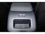 Volvo XC60 T6 Recharge AWD Ultra Dark - Luchtvering - Panorama/schuifdak - IntelliSafe Assist & Surround - 360º Camera - Harman/Kardon audio - Adaptieve LED koplampen - Verwarmde voorstoelen, stuur & achterbank - Parkeersensoren voor & achter - Elektr. bedienb. voorstoelen met geheugen - Head up display - Draadloze tel. lader - Extra getint glas - Inklapbare trekhaak - 20' LMV