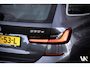 BMW 3-Serie Touring 330e xDrive M-Sport 292 pk | Panoramadak | Elektr. Sportstoelen met Memory | Elektr. Trekhaak af fabriek | Laserlicht | Head-Up | Dealer O.H.