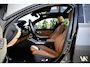 BMW 3-Serie Touring 330e xDrive M-Sport 292 pk | Panoramadak | Elektr. Sportstoelen met Memory | Elektr. Trekhaak af fabriek | Laserlicht | Head-Up | Dealer O.H.