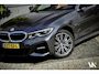 BMW 3-Serie Touring 330e xDrive M-Sport 292 pk | Panoramadak | Elektr. Sportstoelen met Memory | Elektr. Trekhaak af fabriek | Laserlicht | Head-Up | Dealer O.H.