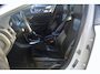 Volvo V40 2.0 D2 R-Design Business | Navigatie | Cruise-control | Stoelverwarming | Airco | NL auto!! |