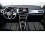 Volkswagen T-Roc 1.0 TSI 115pk Life Edition | Achteruitrijcamera | Apple Carplay & Android Auto | Climatronic