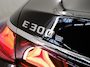 Mercedes-Benz E-klasse 300e Sport Edition | Panoramaschuifdak | Night | Premium Plus | Rijassistentiepakket plus | Stoel-ventilatie |