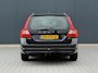 Volvo V70 2.0T Kinetic Automaat - Navi - Trekhaak - Performance Audio