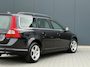 Volvo V70 2.0T Kinetic Automaat - Navi - Trekhaak - Performance Audio