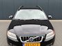 Volvo V70 2.0T Kinetic Automaat - Navi - Trekhaak - Performance Audio