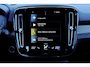 Volvo XC40 T4 Recharge R-Design | Verwarmbare voorstoelen en stuurwiel | Adaptieve cruise control | Apple carplay/Android auto | Parkeercamera achter | Verkeersensor voor + achter | 19 inch Lichtmetalen velgen