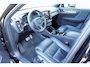 Volvo XC40 T4 Recharge R-Design | Verwarmbare voorstoelen en stuurwiel | Adaptieve cruise control | Apple carplay/Android auto | Parkeercamera achter | Verkeersensor voor + achter | 19 inch Lichtmetalen velgen