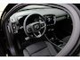 Volvo XC40 Recharge Pro | Apple Carplay & Android Auto | Centrale deurvergrendeling met afstandsbediening | Cruise control adaptief met Stop&Go en stuurhulp | Draadloze telefoonlader | Elektrisch glazen panorama-dak | elektrisch verstelb. bestuurdersstoel met geheugen | Stoel- en stuurverwarming