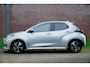 Toyota Yaris 1.5 Hybrid 115 Business Plus, Stoel en stuurverwarming, Carplay, LM Velgen.