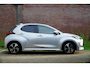 Toyota Yaris 1.5 Hybrid 115 Business Plus, Stoel en stuurverwarming, Carplay, LM Velgen.