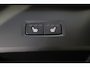 Volvo XC60 Plus Black Edition Recharge Plug-In Hybrid AWD | Luchtvering | 360 | HUD | H&K | Panodak |