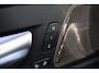 Volvo XC60 Plus Black Edition Recharge Plug-In Hybrid AWD | Luchtvering | 360 | HUD | H&K | Panodak |