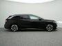 Volkswagen ID.7 Tourer Pro Business 77 kWh 286 pk | LED Matrix | SOH 97% | Warmtepomp | Trekhaak | 360 Area view | Elektrische achterklep | Stoel- & Stuurverwarming |