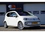 Volkswagen Up! 1.0 high up! |  PANO DAK | CRUISE | PDC | STOELVERWARMING |