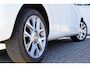 Volkswagen Up! 1.0 high up! |  PANO DAK | CRUISE | PDC | STOELVERWARMING |