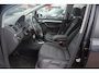 Volkswagen Touran 1.6 TDI Comfortline BlueMotion | Automaat | Stoelverwarming | Trekhaak | Cruise-control | Airco |