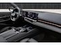 BMW 5-Serie Touring 530e xDrive M Sport Pro | HUD | H&K | 360 | Dr. ass Pro | Adap onderstel | Memory | Stoelventilatie | Stoelverwarming voor en achter | Stuurwielverwarming | Fabrieksgarantie | Etc.