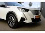 Peugeot e-2008 EV GT 50 kWh | Fase 3 laden | Navigatie | Camera | NL auto | 49.500km | Full LED | 1e Eigenaar |