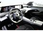 Peugeot e-5008 GT Avantage 73 kWh 7p | Fase 3 laden | SOH 100% | Luxe stoelen | Elektrische verstelbare stoelen | Alcantara | NL auto |