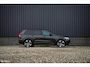 Volvo XC90 2.0 T8 Recharge AWD R-Design | Luchtvering | Bowers&Wilkins | Stoelmassage | verkoeling | Panoramadak | Zwenkbare trekhaak | Blis |