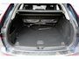 Volvo XC60 T4 Momentum Pro | Semi-Electrische Inklapbare Trekhaak | Dealeronderhouden | Comfortstoelen | Lederenbekleding | 4-seizoenenbanden | Cruise Control | Navigatie | Stoelverwarming | stuurwielverwarming | Navigatie | Cruise Control |