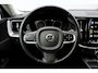 Volvo XC60 T4 Momentum Pro | Semi-Electrische Inklapbare Trekhaak | Dealeronderhouden | Comfortstoelen | Lederenbekleding | 4-seizoenenbanden | Cruise Control | Navigatie | Stoelverwarming | stuurwielverwarming | Navigatie | Cruise Control |