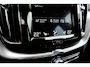 Volvo XC60 T4 Momentum Pro | Semi-Electrische Inklapbare Trekhaak | Dealeronderhouden | Comfortstoelen | Lederenbekleding | 4-seizoenenbanden | Cruise Control | Navigatie | Stoelverwarming | stuurwielverwarming | Navigatie | Cruise Control |