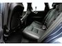 Volvo XC60 T4 Momentum Pro | Semi-Electrische Inklapbare Trekhaak | Dealeronderhouden | Comfortstoelen | Lederenbekleding | 4-seizoenenbanden | Cruise Control | Navigatie | Stoelverwarming | stuurwielverwarming | Navigatie | Cruise Control |
