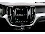 Volvo XC60 T4 Momentum Pro | Semi-Electrische Inklapbare Trekhaak | Dealeronderhouden | Comfortstoelen | Lederenbekleding | 4-seizoenenbanden | Cruise Control | Navigatie | Stoelverwarming | stuurwielverwarming | Navigatie | Cruise Control |