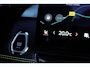 Lynk & Co 01 276PK More | 360 Graden Camera | Harman Kardon | Panoramadak | Elektrisch bedienbare voorstoel met geheugen | Keyless Entry | Getint glas | Adaptieve Cruise Control | Dodehoekassistent | Sfeerverlichting | Stuurwielverwarming | Stoelverwarming
